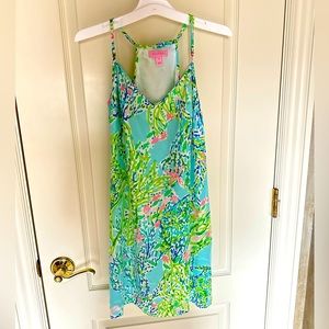 Lilly Pulitzer- Size XS- Airy feel- Great condition- Coral Beachy Pattern